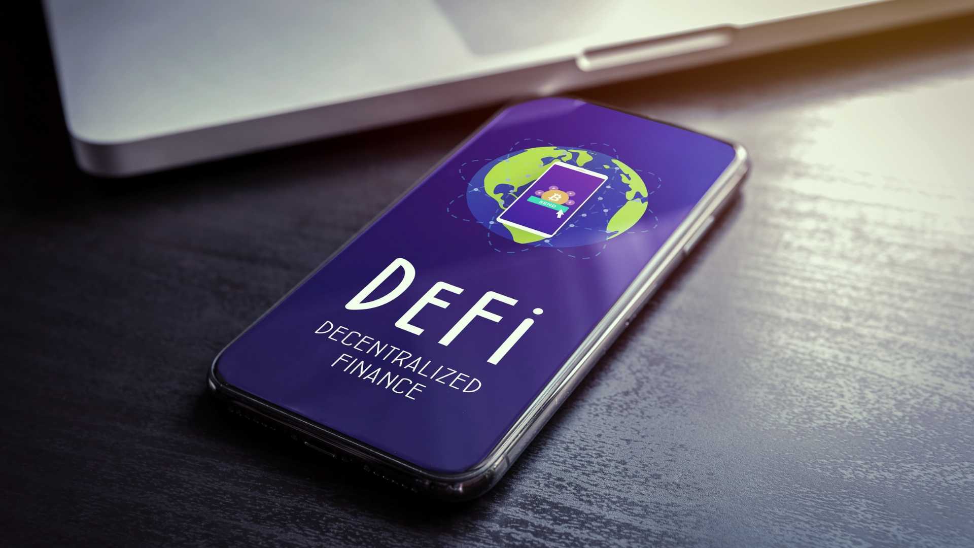 How DeFi Protects Users And Fosters Transparency